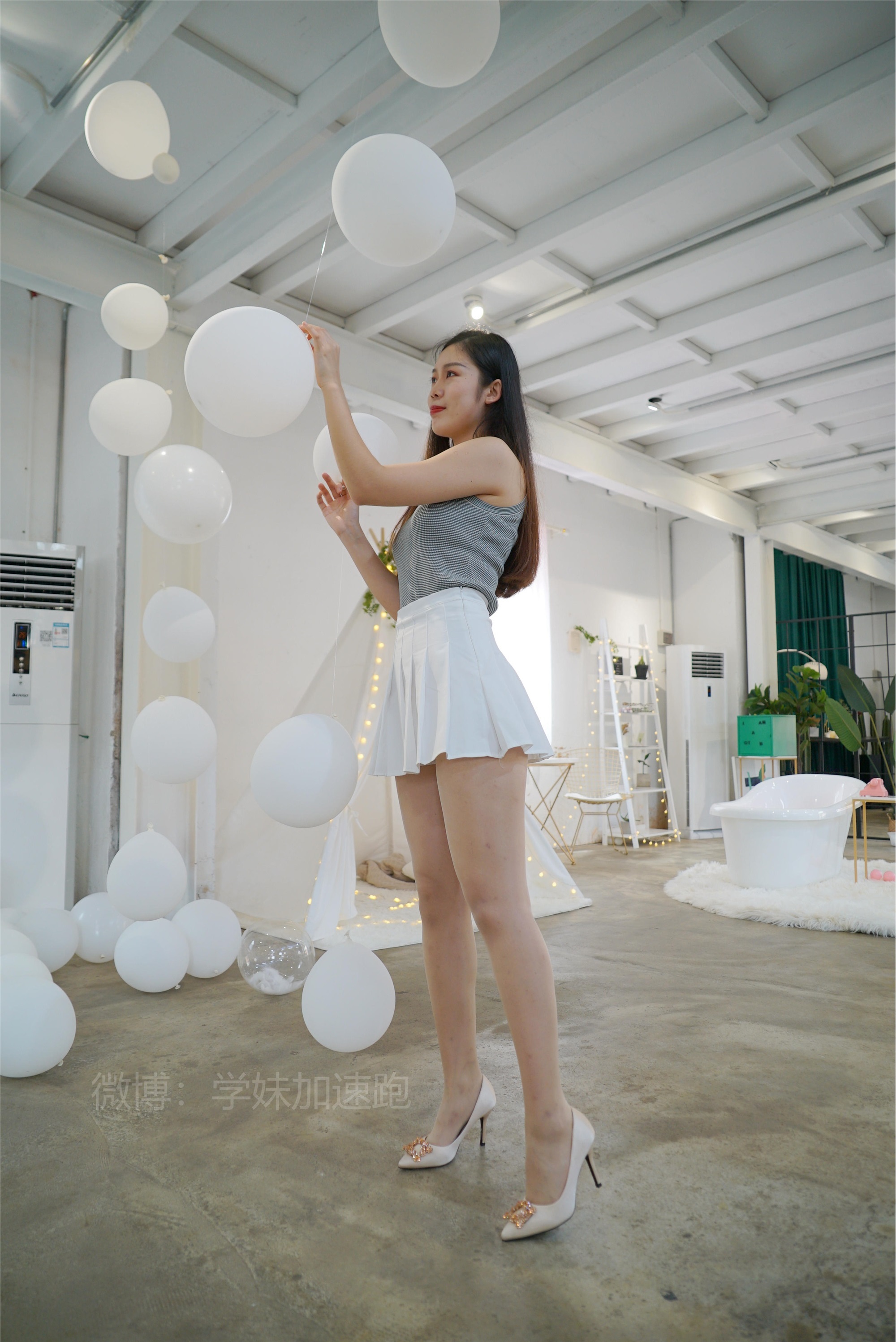 学妹加速跑 XM010《小冉学妹1》